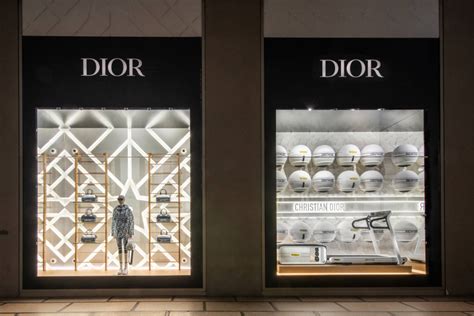 esterno negoio dior|milan dior suppliers.